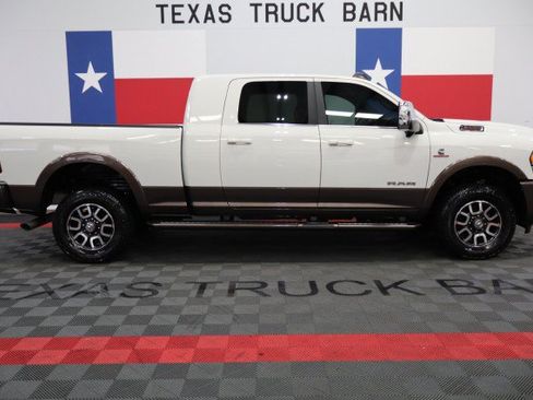 Used 2023 RAM 2500 Limited AWD/4WD image 22