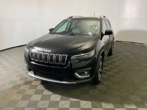 Used 2019 Jeep Cherokee Limited w/ Luxury Group AWD/4WD image 3