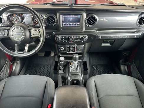 Used 2022 Jeep Wrangler Unlimited Sport AWD/4WD image 3