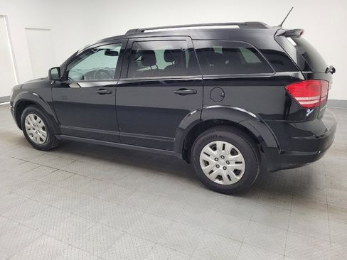 Used 2018 Dodge Journey SE FWD image 3