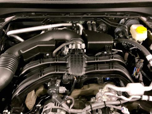 Certified 2025 Subaru Forester image 29