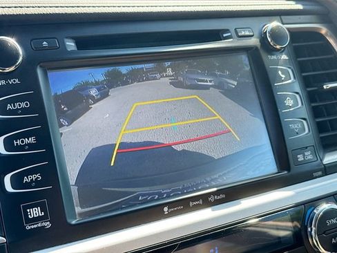 Used 2019 Toyota Highlander Limited AWD/4WD image 14