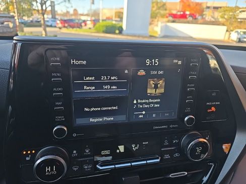 Certified 2022 Toyota Highlander XLE image 25