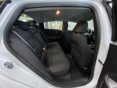 Used 2023 Chevrolet Malibu LT FWD image 25