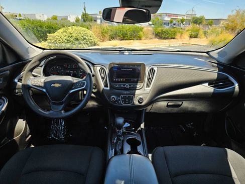 Used 2023 Chevrolet Malibu LT FWD image 20