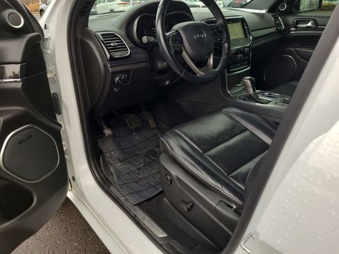 Used 2020 Jeep Grand Cherokee Overland image 10