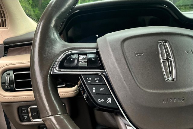Used 2021 Lincoln Nautilus Reserve w/ Equipment Group 201A AWD/4WD image 11