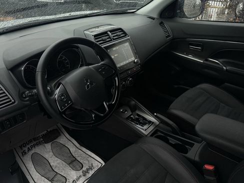 Used 2024 Mitsubishi Outlander Sport SE image 15