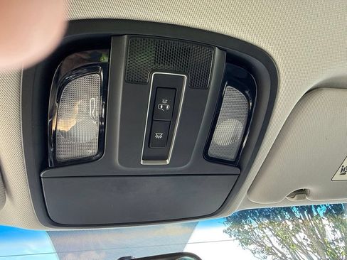 Used 2016 Kia Sorento FWD image 15