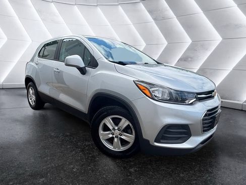 Used 2018 Chevrolet Trax LS AWD/4WD image 5