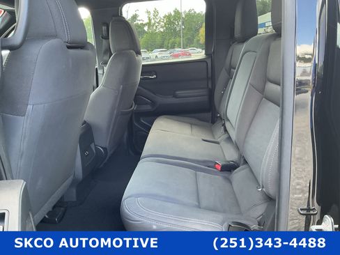Used 2023 Nissan Frontier SV w/ Midnight Edition Package AWD/4WD image 14
