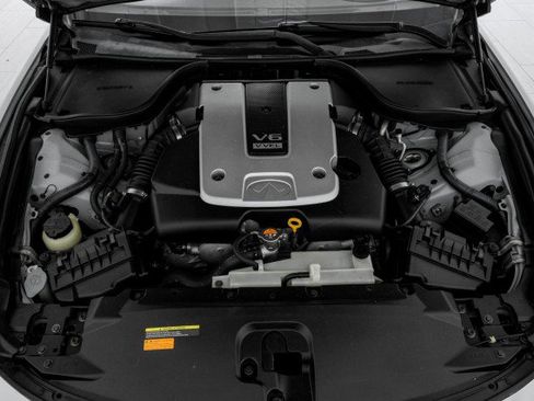 Used 2011 INFINITI G37 Convertible w/ Premium Pkg RWD image 42