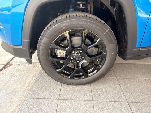 New 2026 Jeep Compass Latitude AWD/4WD image 31