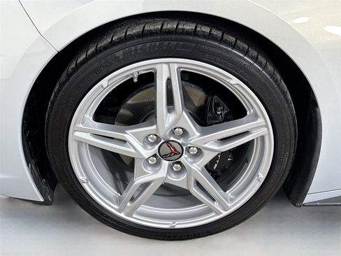 Used 2021 Chevrolet Corvette Stingray Preferred Conv w/ Battery Protection Package image 29