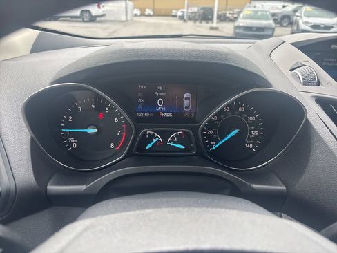 Used 2017 Ford Escape SE AWD/4WD image 19