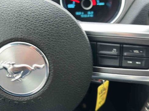 Used 2013 Ford Mustang Convertible image 18