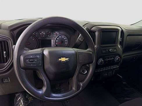 Used 2025 Chevrolet Silverado 1500 Custom image 14