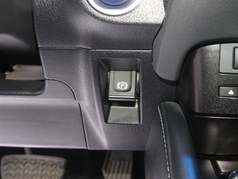 Used 2019 Lexus ES 300h w/ Accessory Package FWD image 39