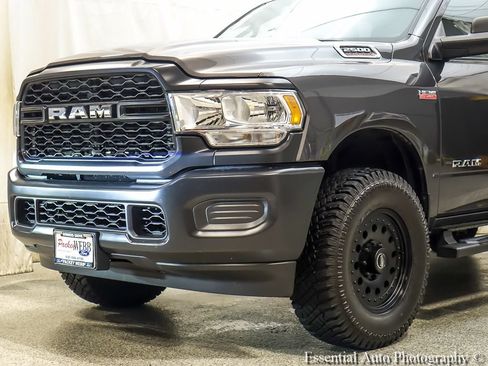 Used 2022 RAM 2500 Tradesman AWD/4WD image 3