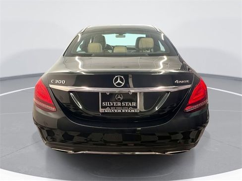 Used 2019 Mercedes-Benz C 300 4MATIC Sedan image 4