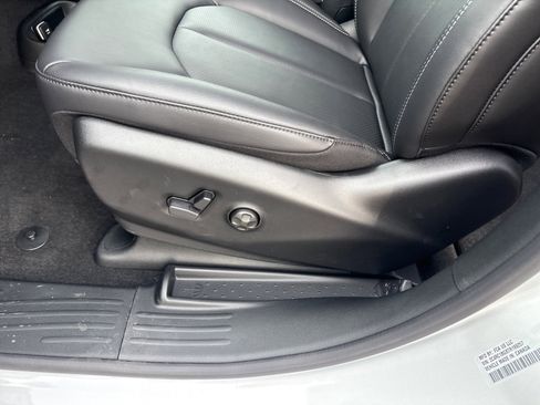 New 2026 Chrysler Pacifica Select image 18