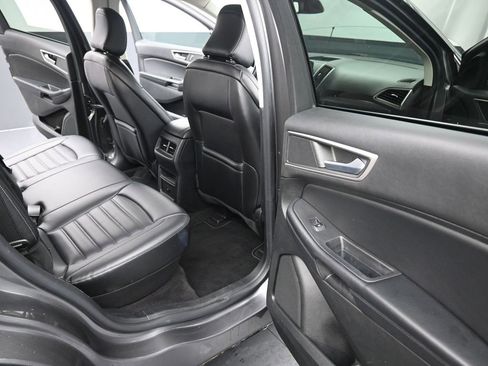 Used 2022 Ford Edge SEL image 24