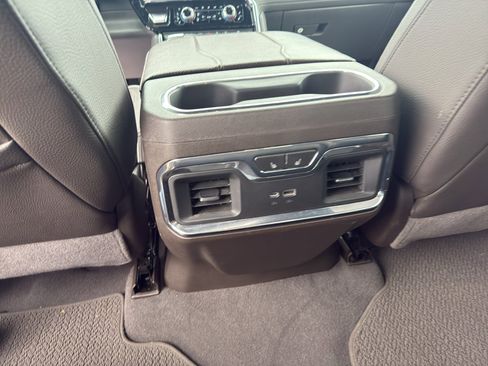 Used 2023 GMC Sierra 1500 Denali AWD/4WD image 10