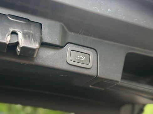 Used 2015 Land Rover Range Rover Evoque Pure Plus image 30