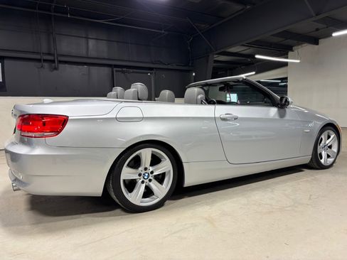 Used 2008 BMW 335i Convertible w/ Premium Pkg image 11