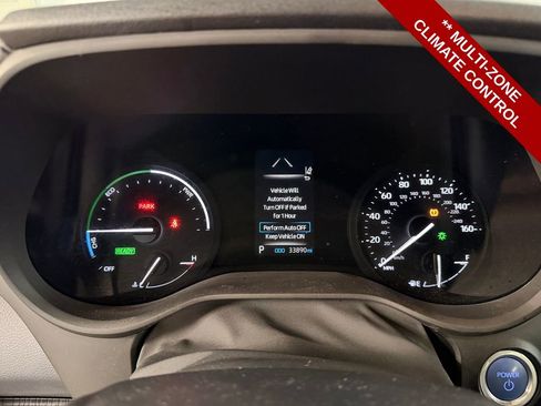 Used 2023 Toyota Sienna XSE image 17