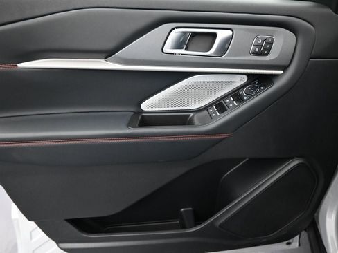 New 2026 Ford Explorer ST w/ Sun And Sound Package image 22