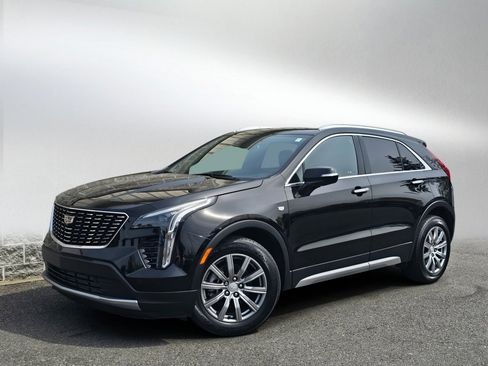Used 2021 Cadillac XT4 Premium Luxury AWD/4WD image 1