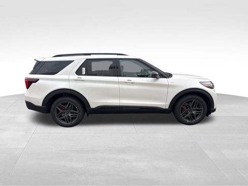New 2026 Ford Explorer ST-Line image 7