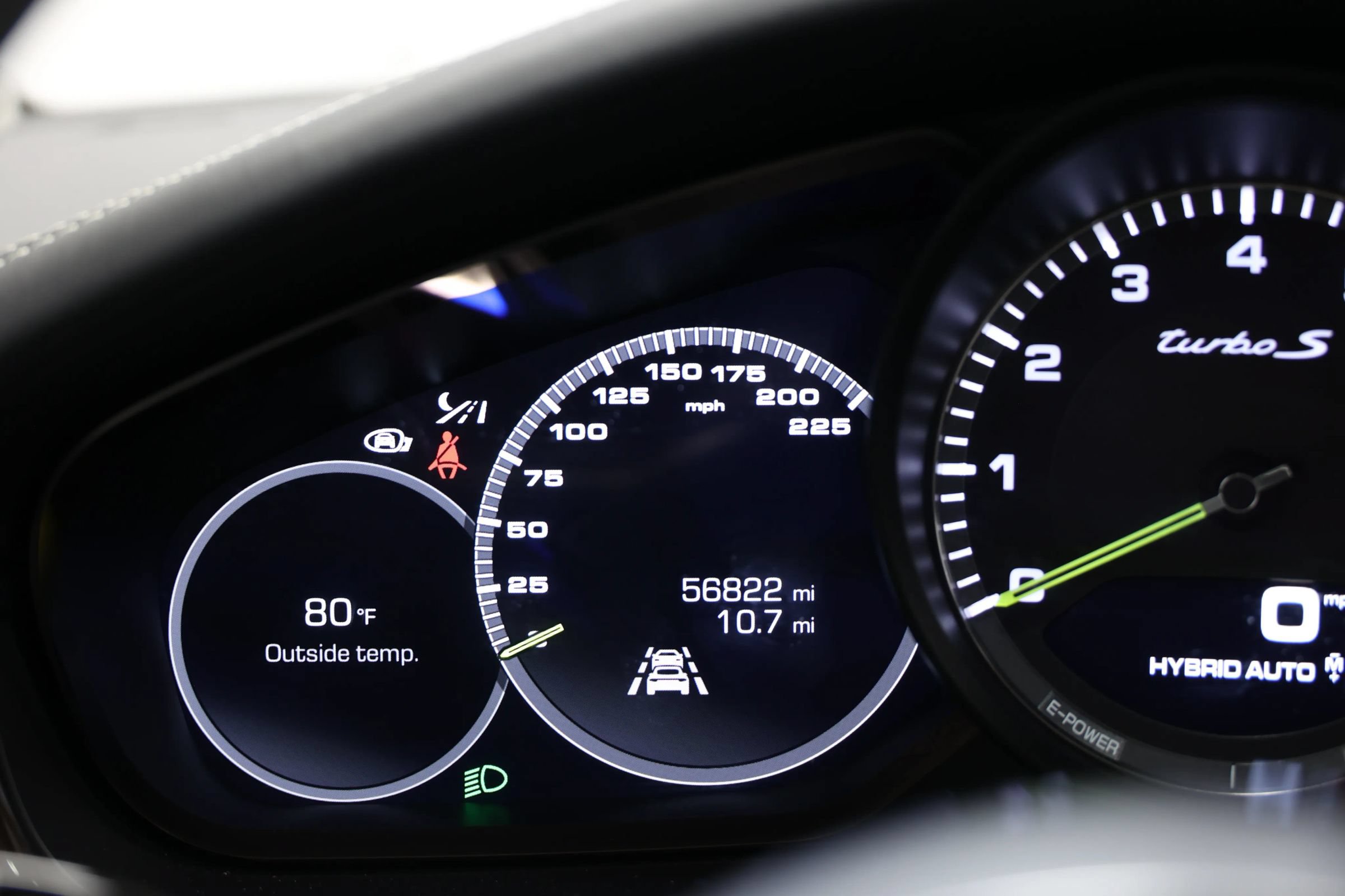 Used 2018 Porsche Panamera Turbo S Executive w/ Assistance Package AWD/4WD image 28
