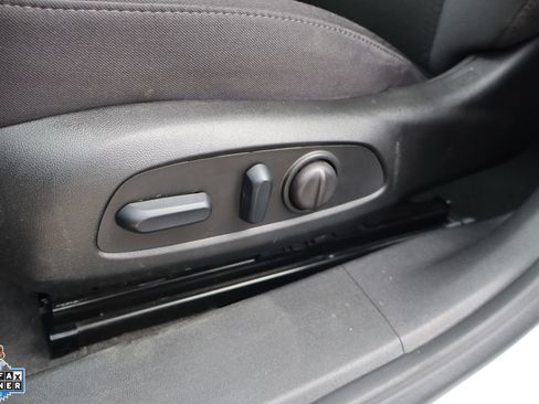 Used 2024 Chevrolet Malibu LT FWD image 13