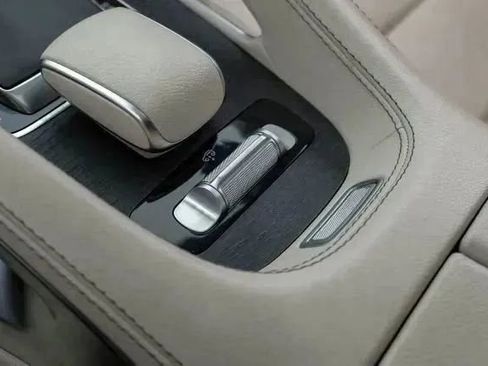 Used 2020 Mercedes-Benz GLS 450 4MATIC image 30