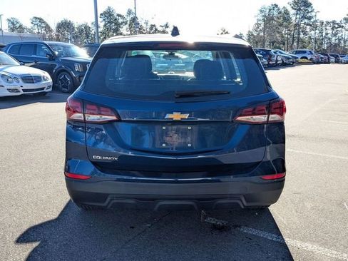 Used 2022 Chevrolet Equinox LS image 5