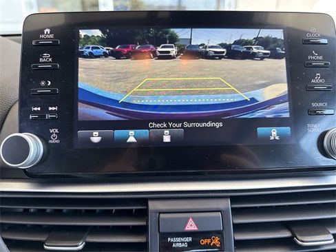 Used 2020 Honda Accord EX image 24