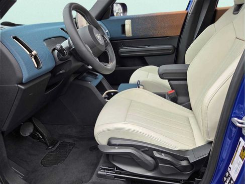 Certified 2025 MINI Cooper Countryman S AWD/4WD image 10