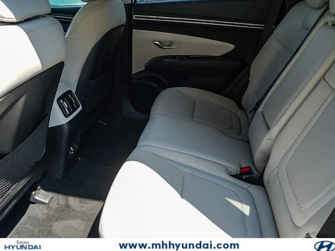 Certified 2023 Hyundai Tucson Limited AWD/4WD image 21
