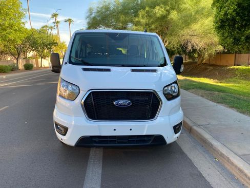 Used 2024 Ford Transit 350 XLT RWD image 3