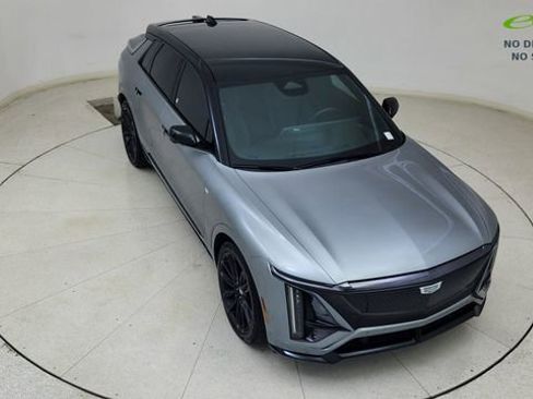 Used 2026 Cadillac Lyriq V AWD/4WD image 76
