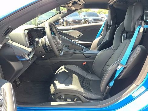 Used 2025 Chevrolet Corvette Z06 RWD image 2
