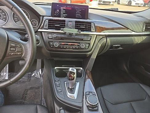 Used 2015 BMW 320i Sedan image 25