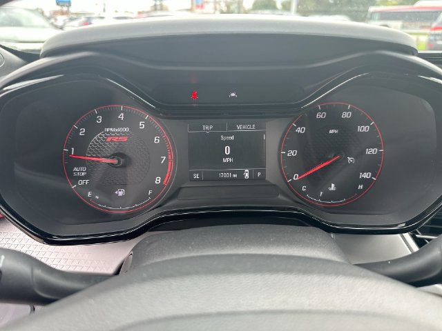 Used 2024 Chevrolet Trax RS FWD image 14