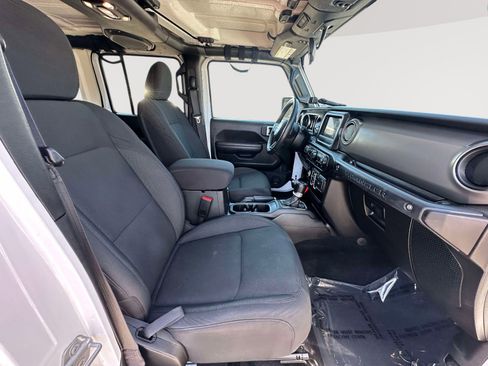 Used 2022 Jeep Wrangler Unlimited Sport AWD/4WD image 23