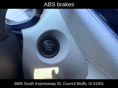 Used 2024 Toyota Corolla Cross LE FWD image 31