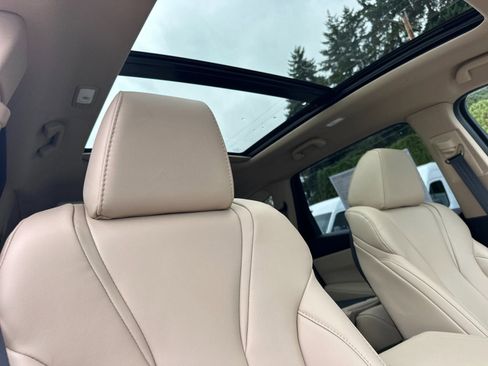 New 2026 Acura MDX SH-AWD image 16