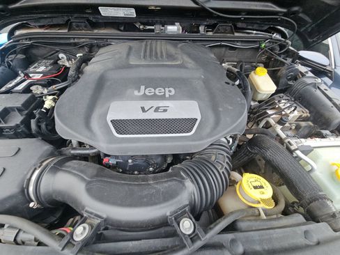 Used 2014 Jeep Wrangler Unlimited Sport w/ Max Tow Package image 21