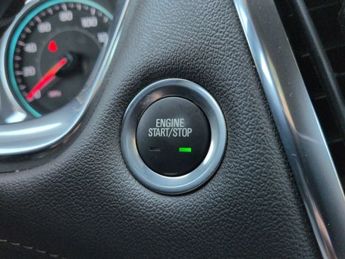 Used 2023 Chevrolet Traverse LT AWD/4WD image 17